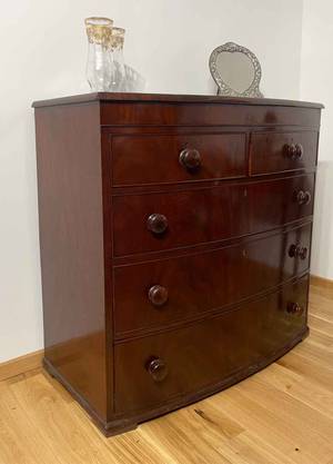 Chest of Drawers thumbnail 2